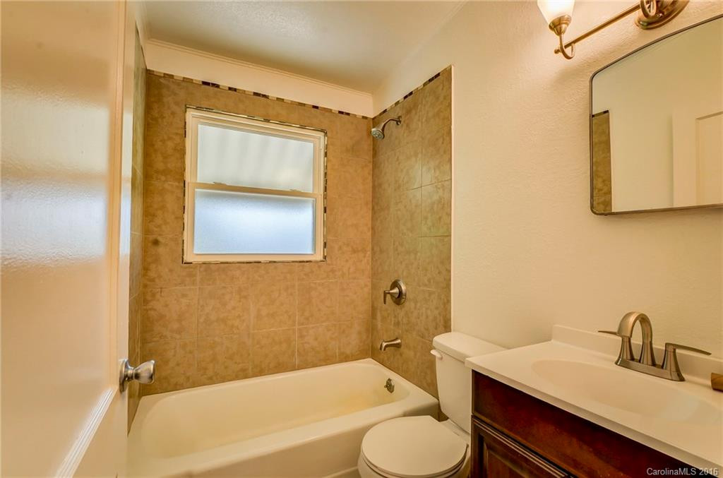 87 Hampton Street - Photo 8