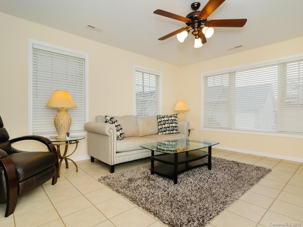 102 Rotunda Circle #605 - Photo 6