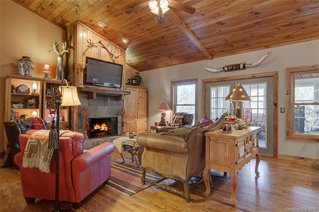 652 Williamson Creek Road - Photo 2