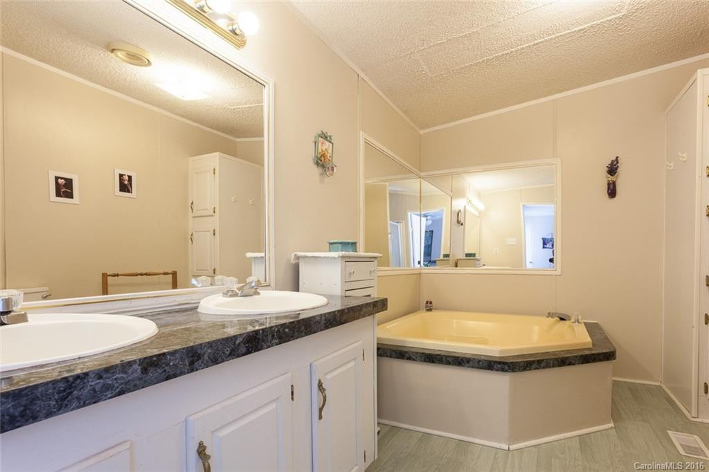 16 CloverBrook Drive #3 - Photo 12