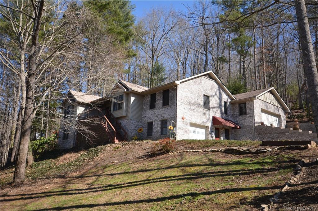 16 Foothills Road