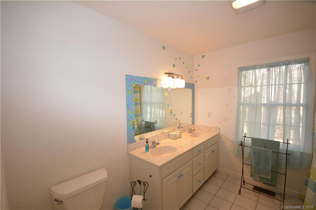 16 Foothills Road - Photo 10