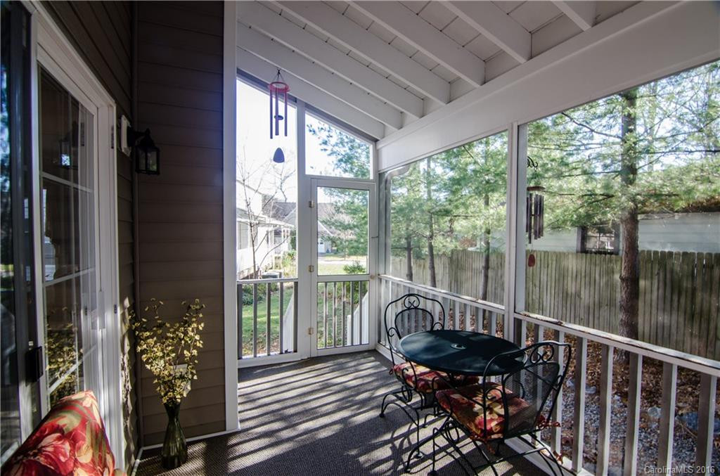 16 Willowick Drive #16 - Photo 2