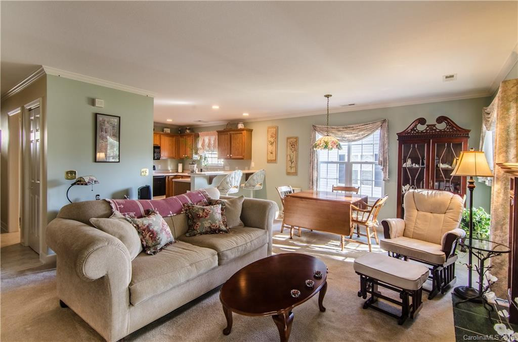 16 Willowick Drive #16 - Photo 4