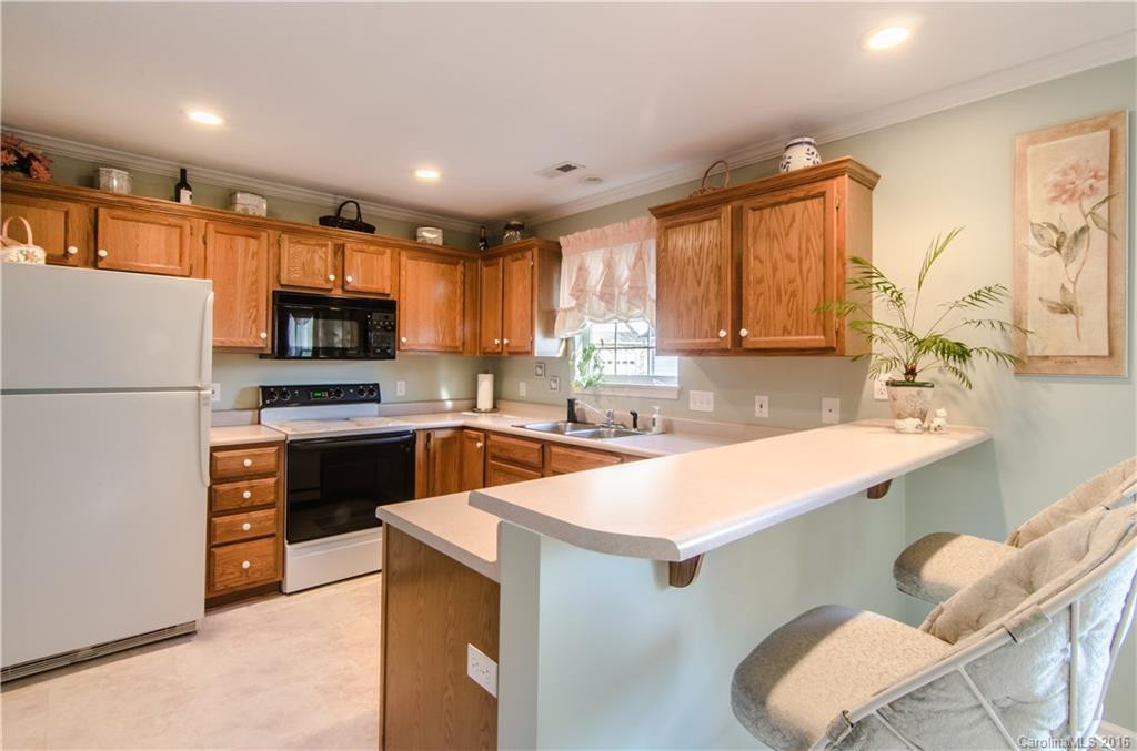 16 Willowick Drive #16 - Photo 6