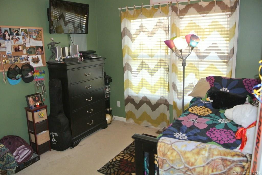 10 Comer Drive - Photo 11