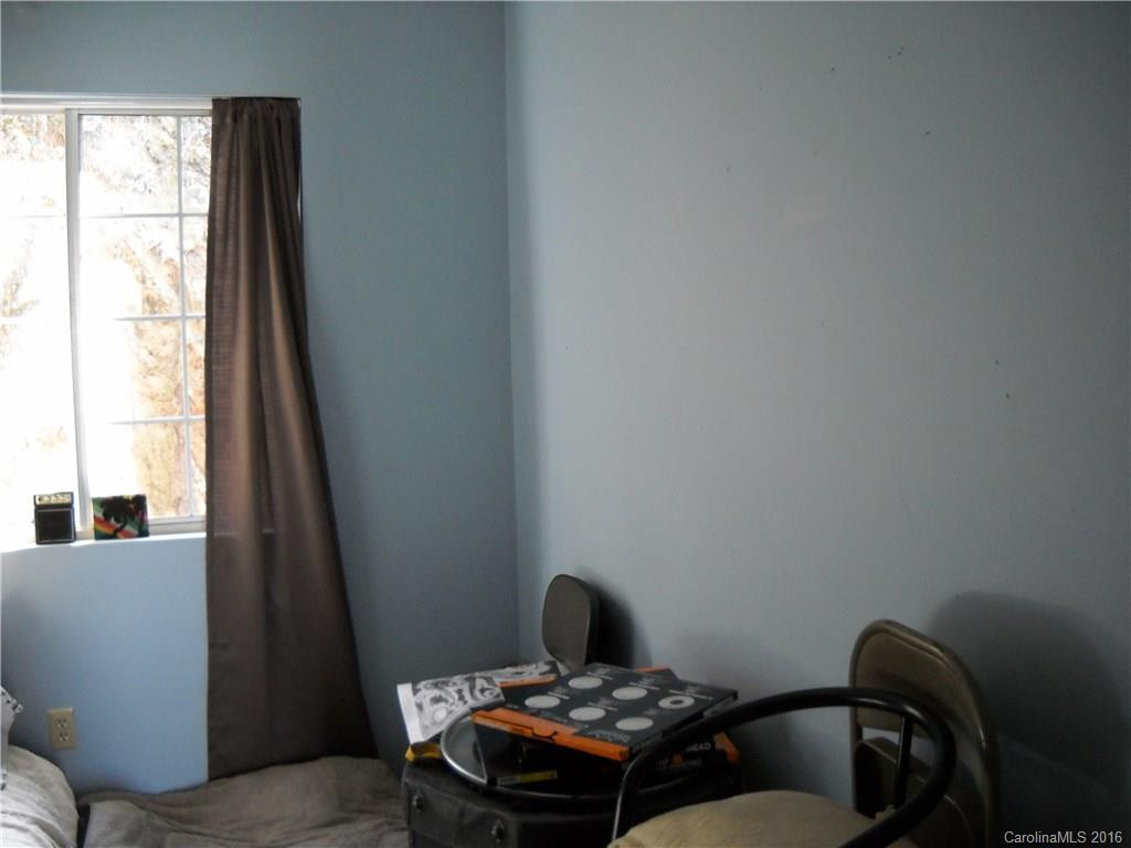 79 Carroll Avenue - Photo 11