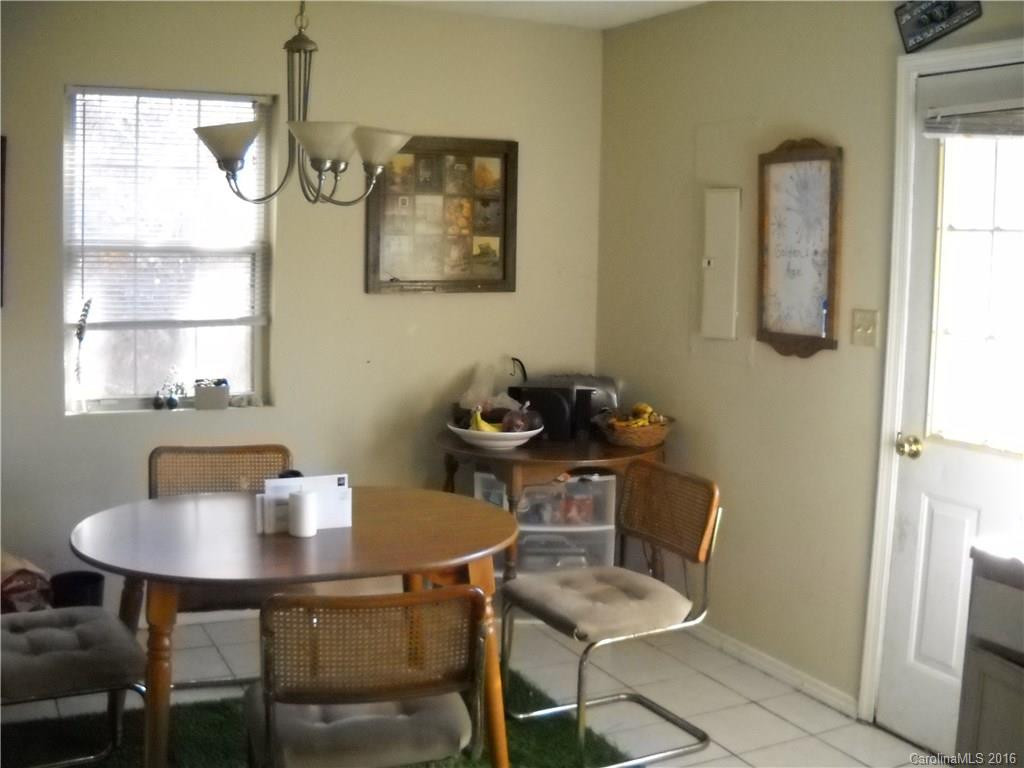 79 Carroll Avenue - Photo 4