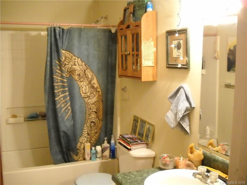 79 Carroll Avenue - Photo 6