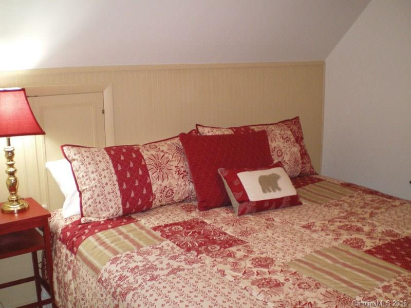 175 Dotsuwa Court - Photo 17