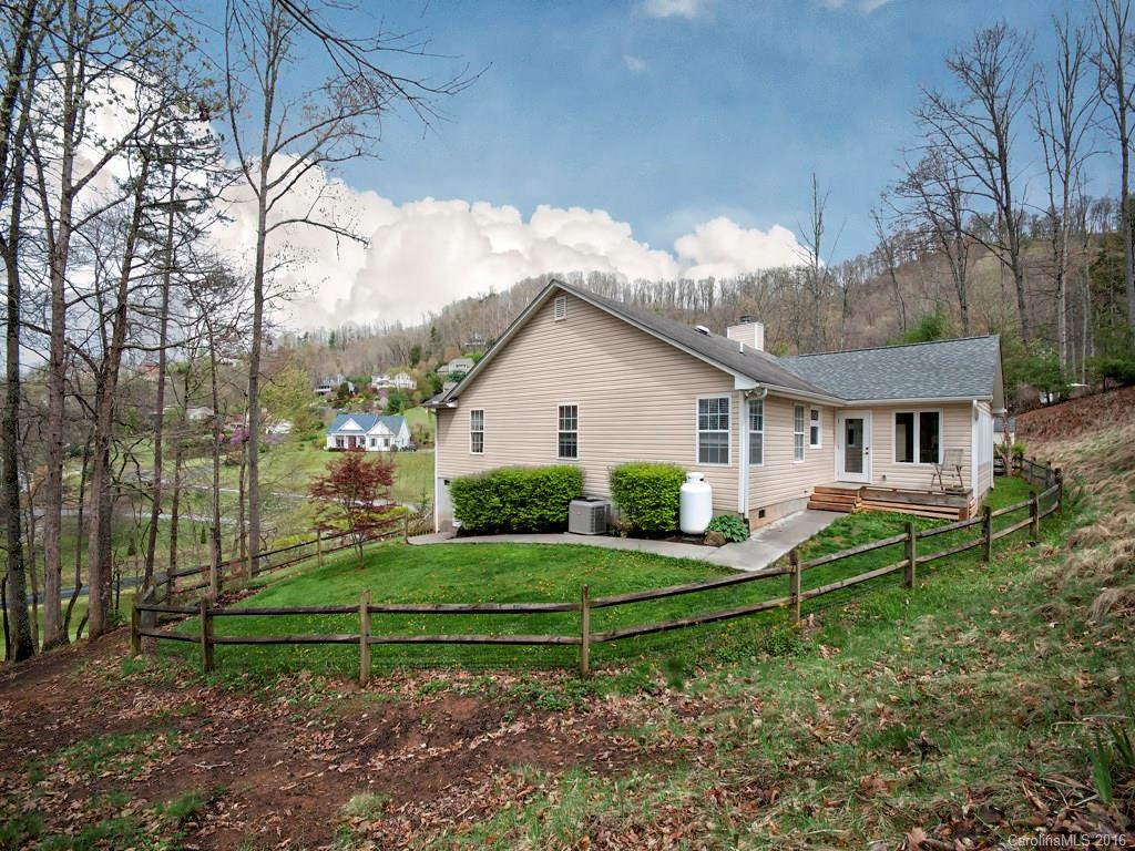376 Meadow Creek Drive - Photo 16