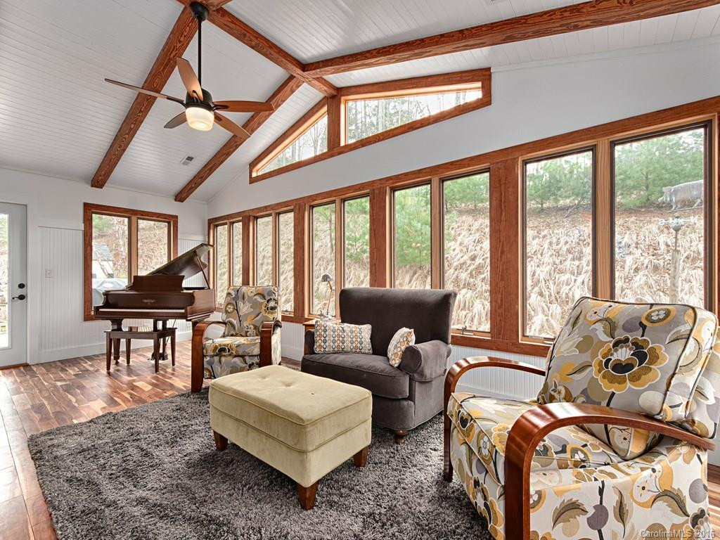 376 Meadow Creek Drive - Photo 9