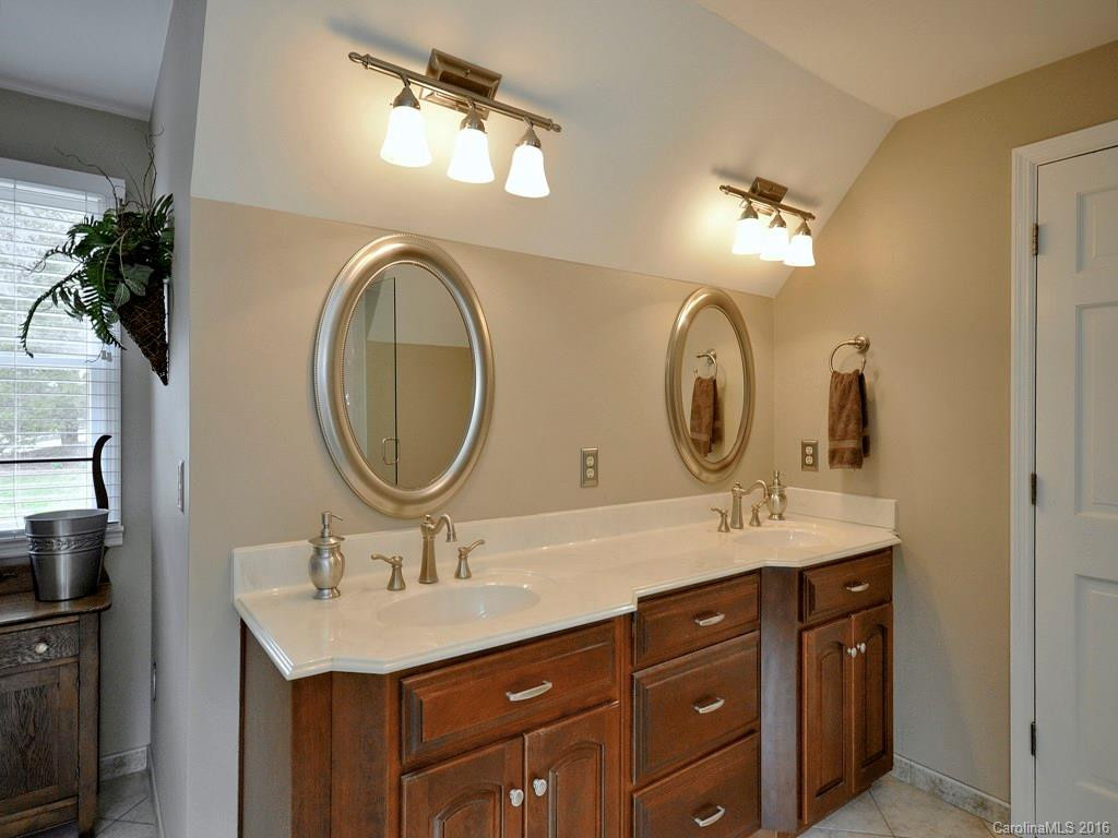 432 Sondley Woods Place - Photo 11