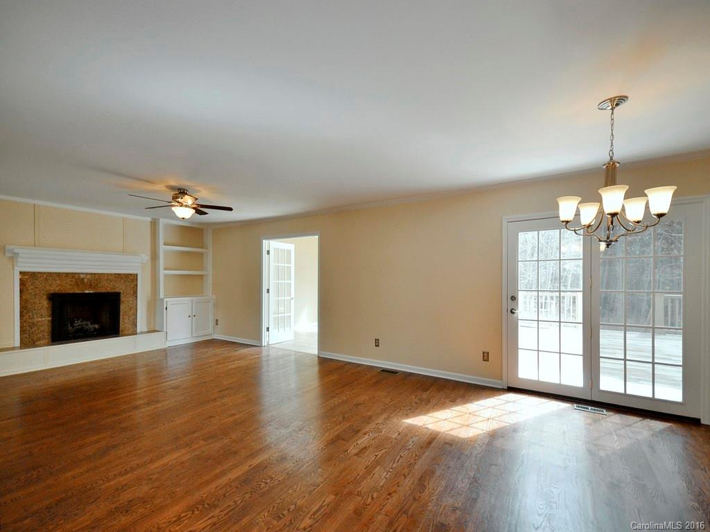 432 Sondley Woods Place - Photo 4