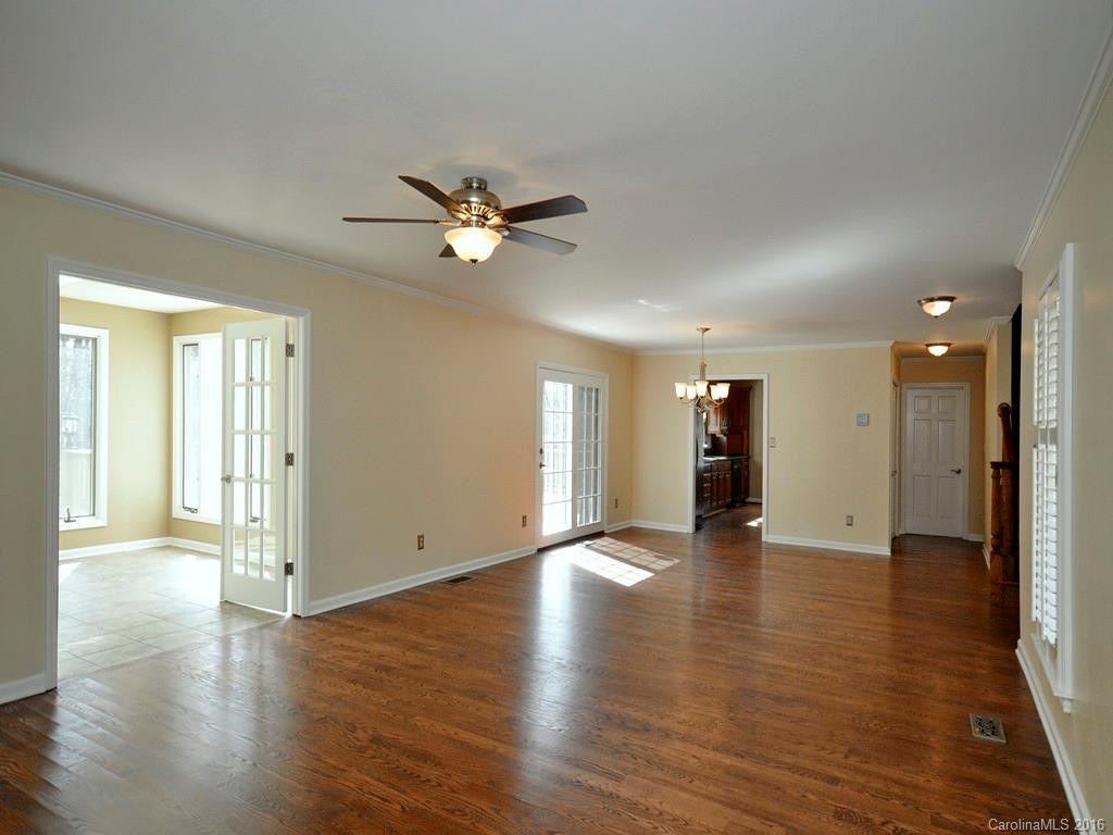 432 Sondley Woods Place - Photo 5