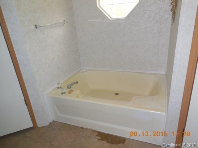 20 Howell Road - Photo 11
