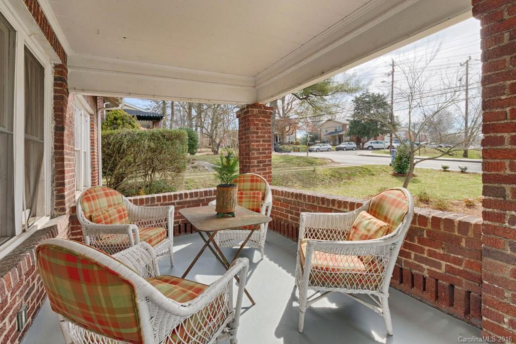 167 Edgewood Road - Photo 2