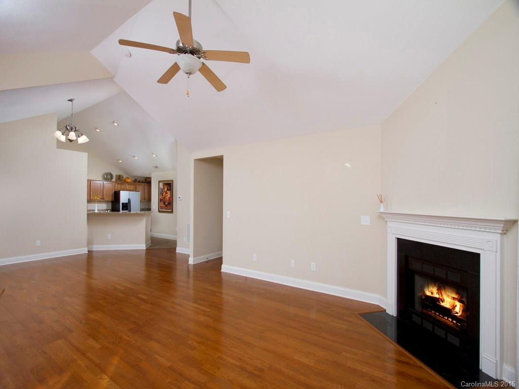 25 Mountain Meadow Circle #25 - Photo 3