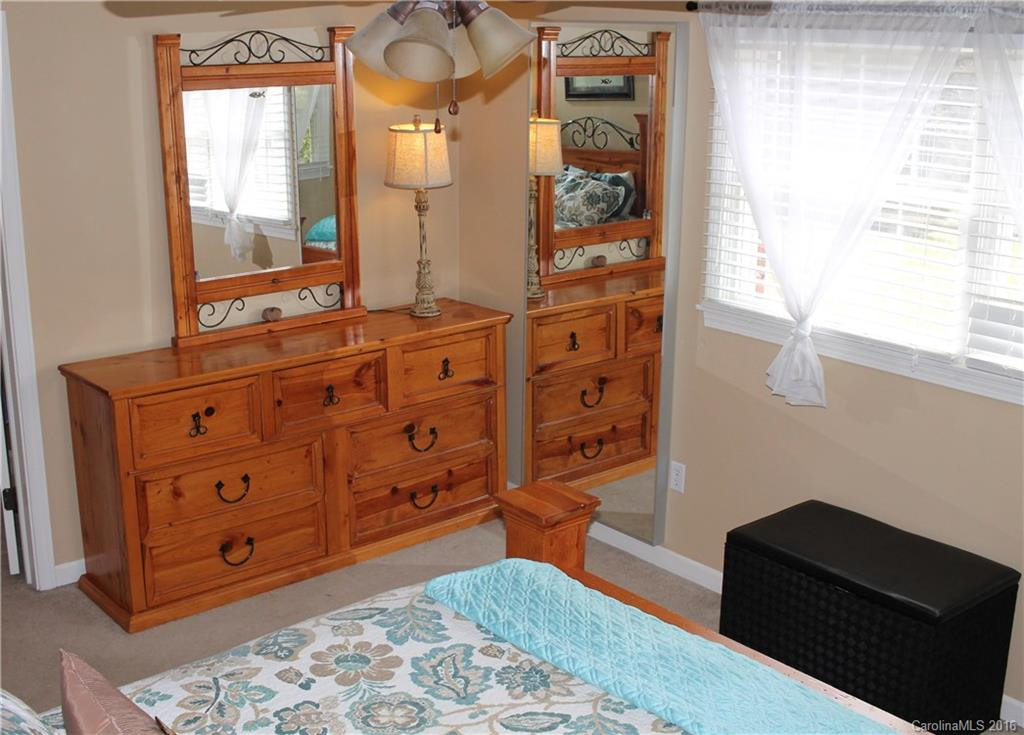 111 Bumont Drive - Photo 11
