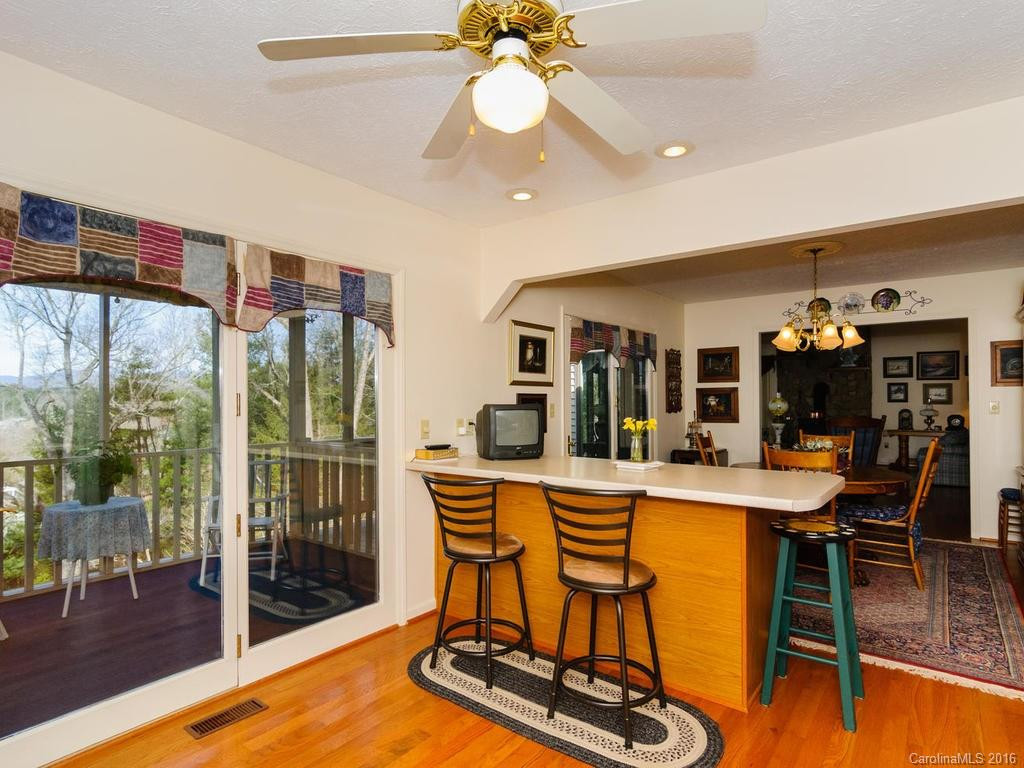 151 Kalmia Terrace - Photo 11