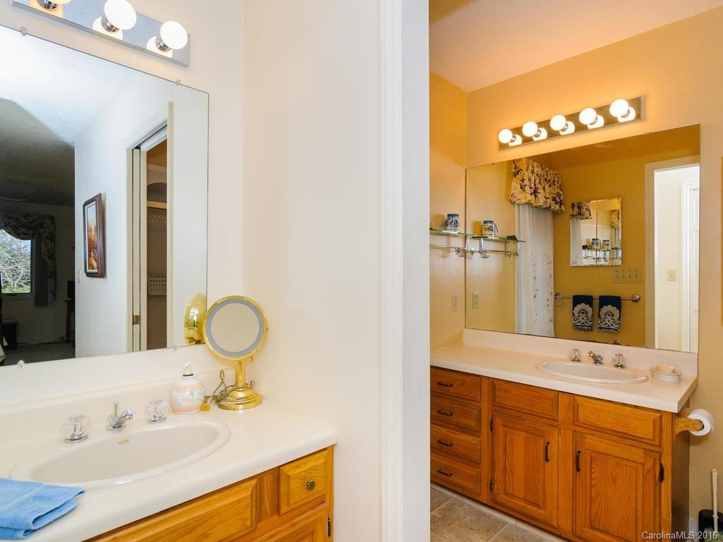151 Kalmia Terrace - Photo 14