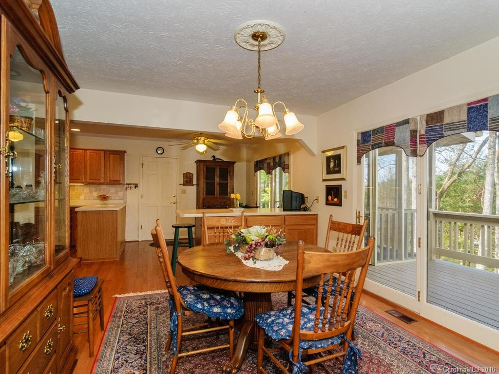 151 Kalmia Terrace - Photo 7