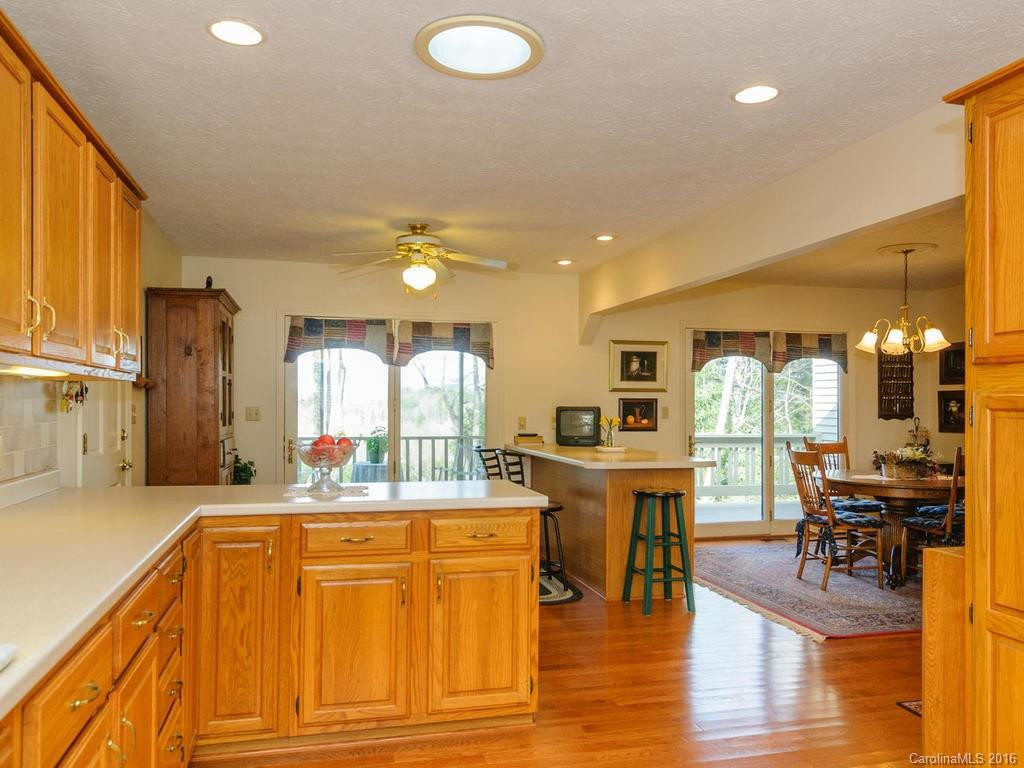 151 Kalmia Terrace - Photo 9