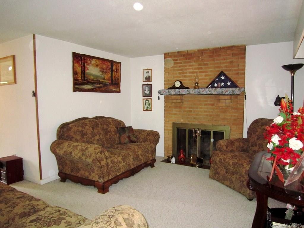 7 Morgan Boulevard - Photo 2
