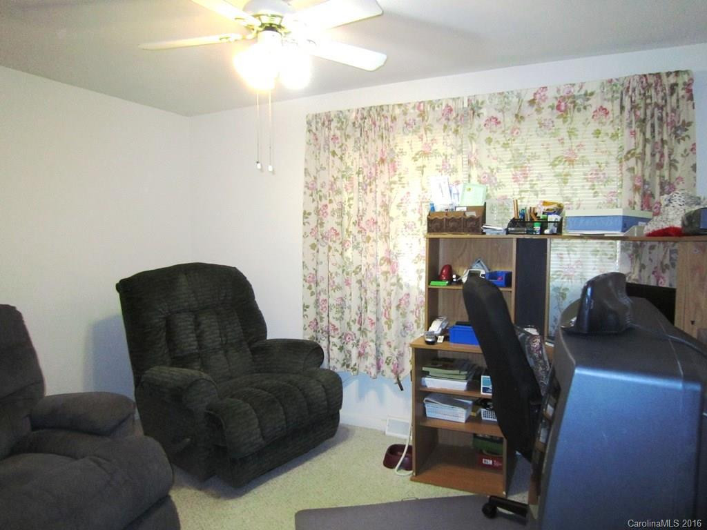 7 Morgan Boulevard - Photo 8