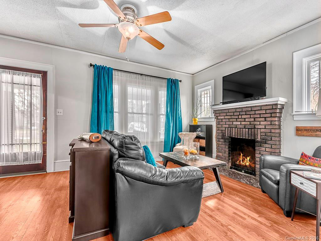 343 Fairview Road - Photo 3