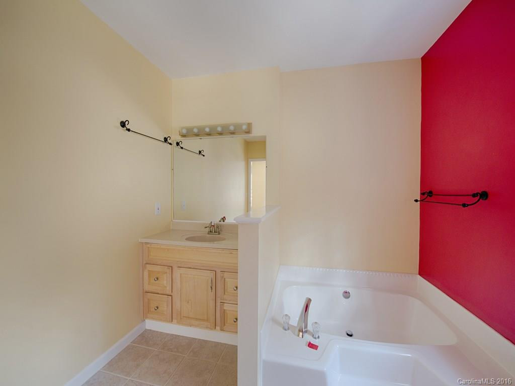 229 Fernwood Lane - Photo 10