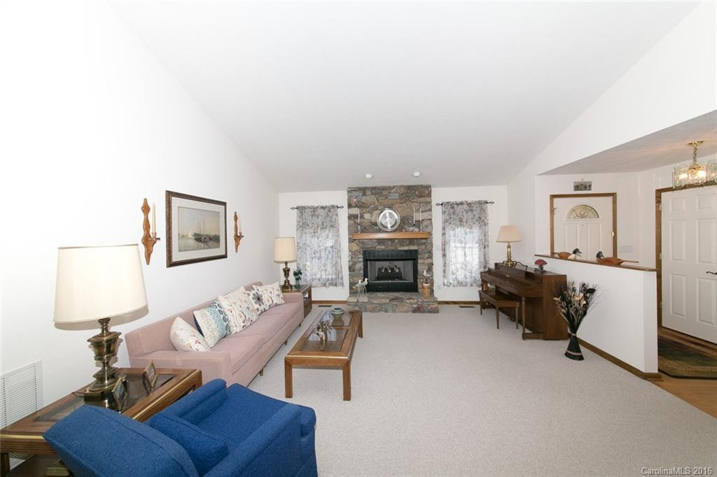 2300 Golf Club Court - Photo 2