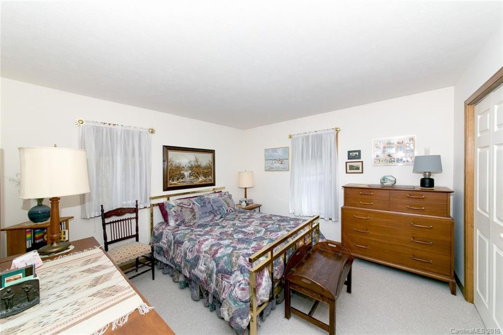 2300 Golf Club Court - Photo 12