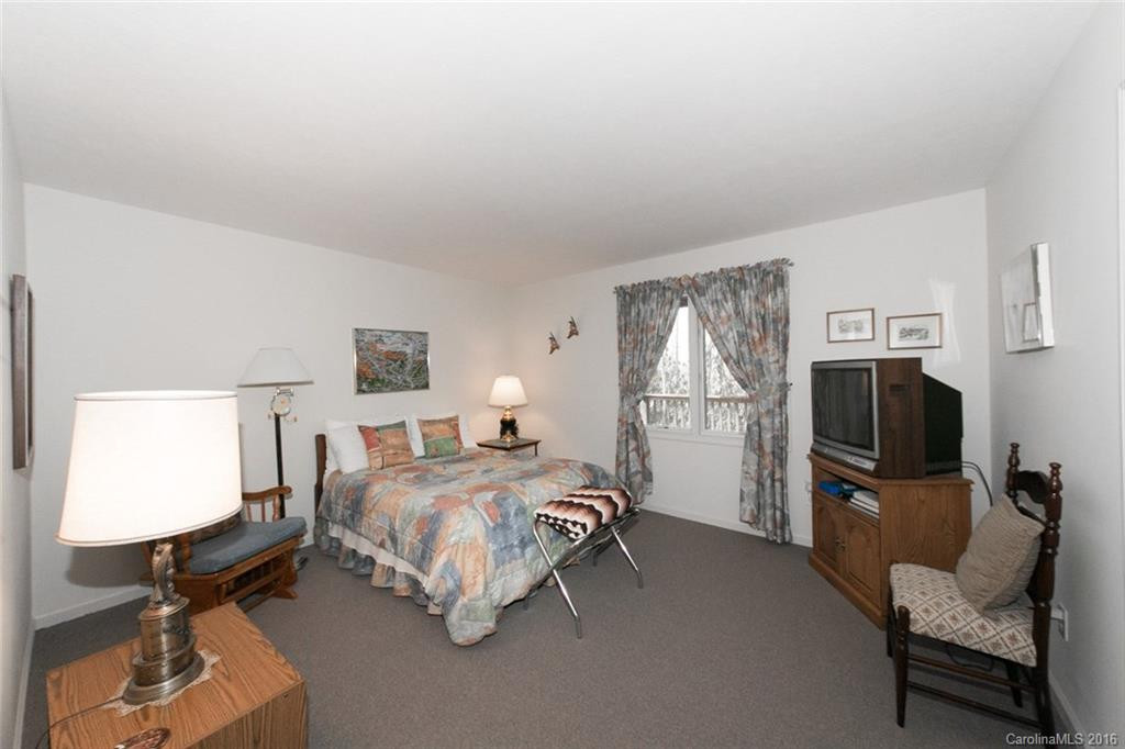 2300 Golf Club Court - Photo 19