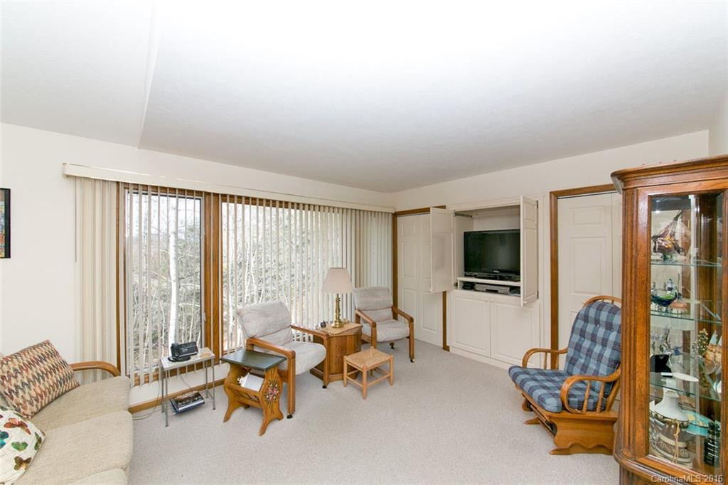 2300 Golf Club Court - Photo 8