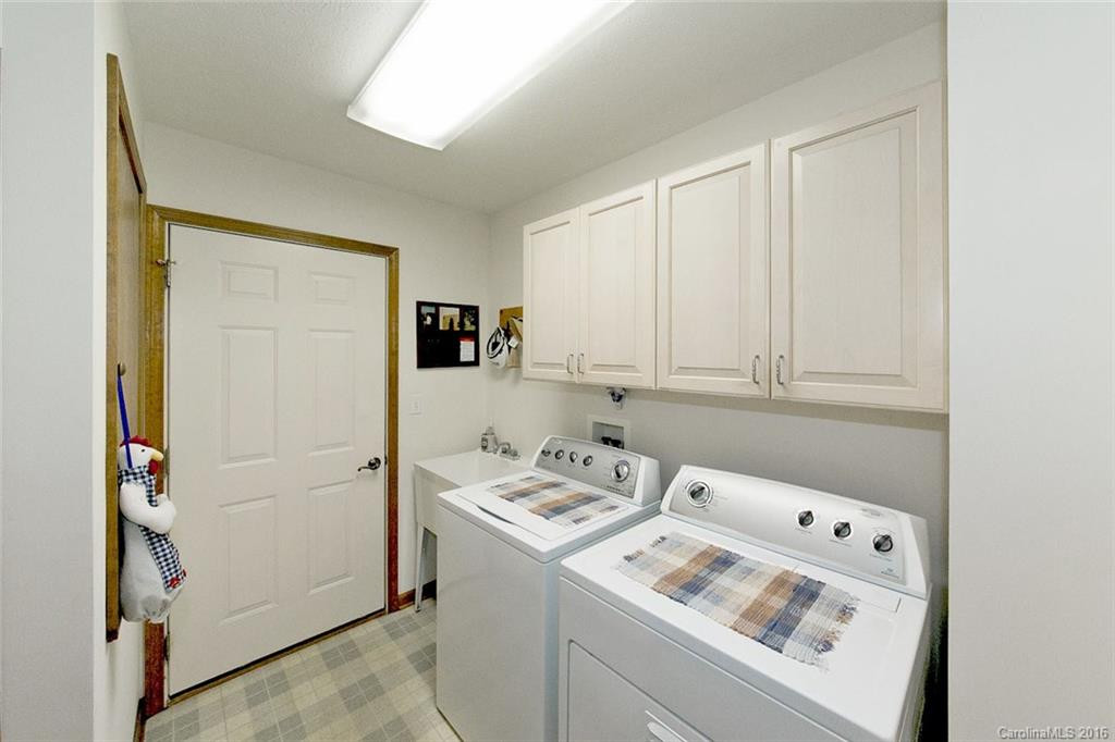 2300 Golf Club Court - Photo 9