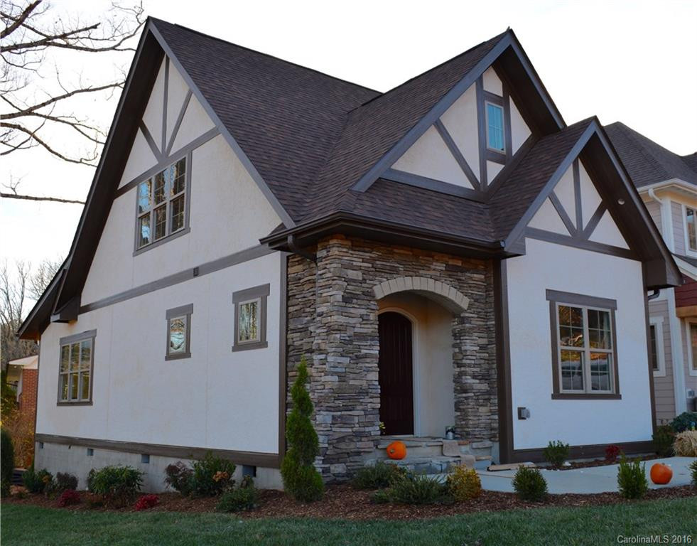 17 Tudor Way
