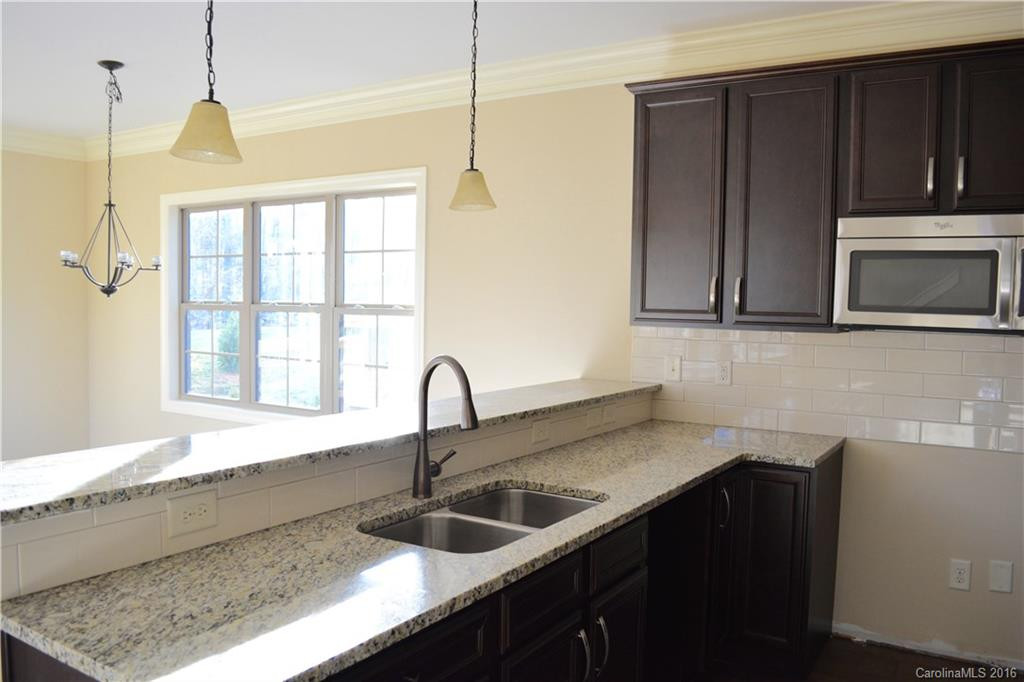 17 Tudor Way - Photo 7