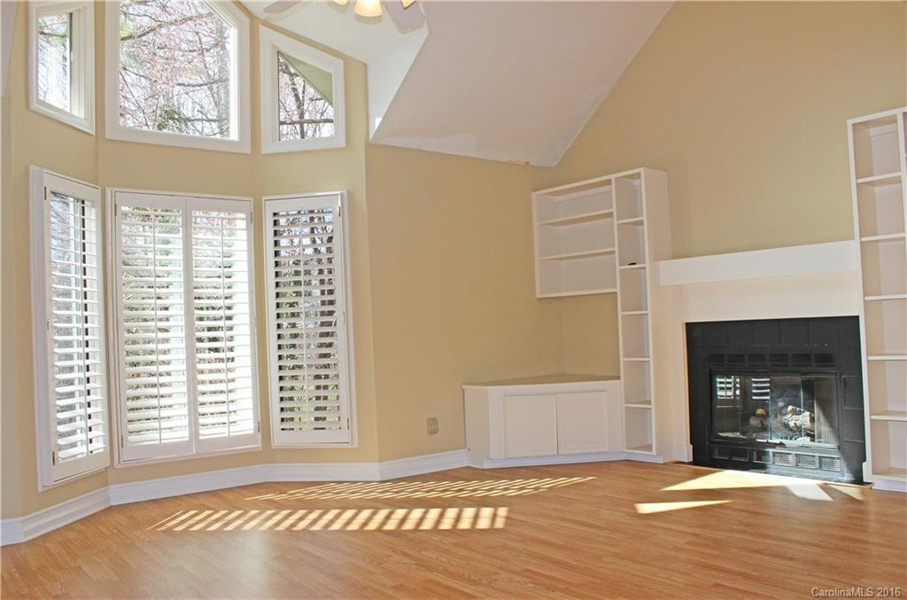 109 Highview Lane #109 - Photo 3