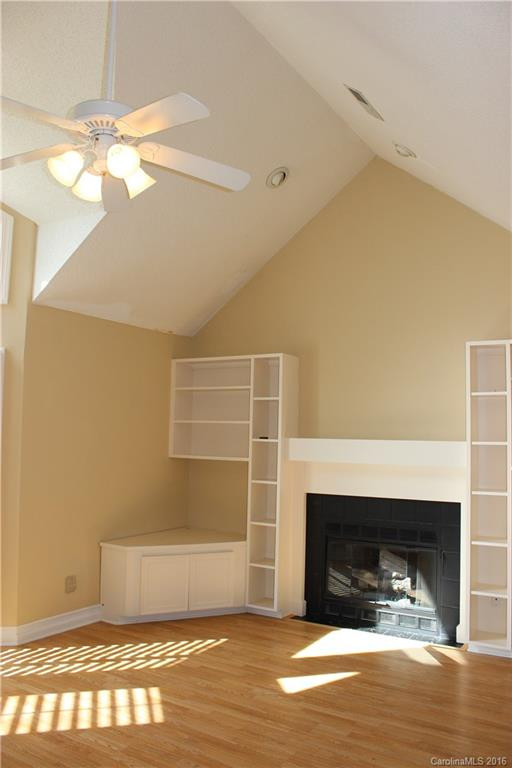 109 Highview Lane #109 - Photo 4