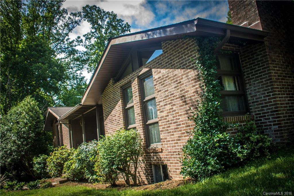 136 Bishop Lane