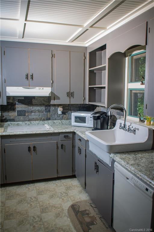 136 Bishop Lane - Photo 5