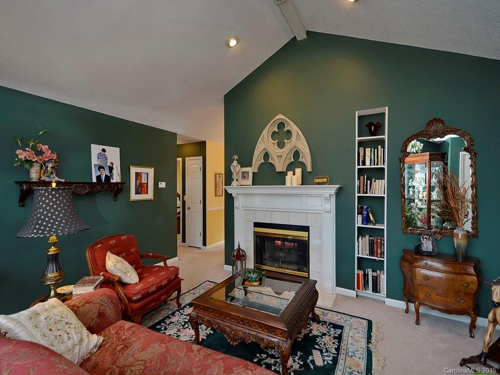 7 Sweetwater Oaks Drive - Photo 2