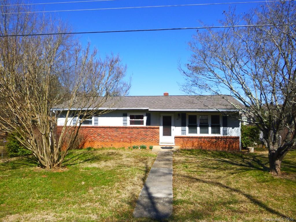 23 Pine Lane