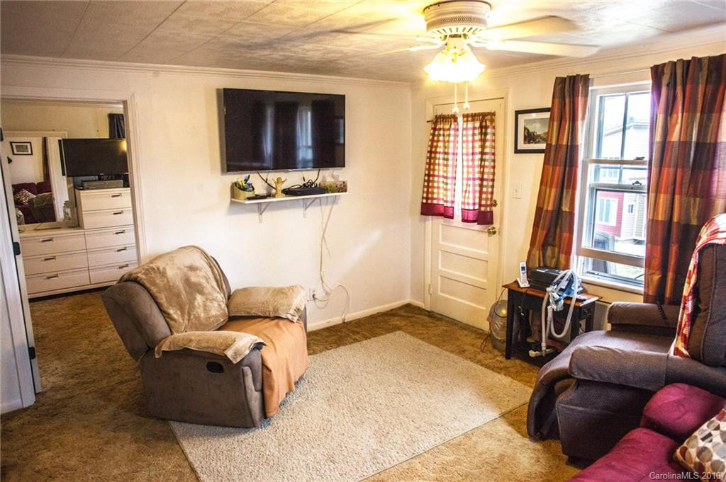 27 Ridgeway Drive - Photo 11