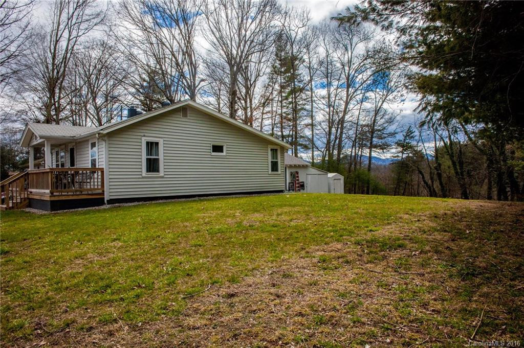 27 Ridgeway Drive - Photo 3