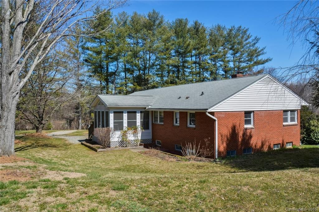 225 School Road - Photo 2