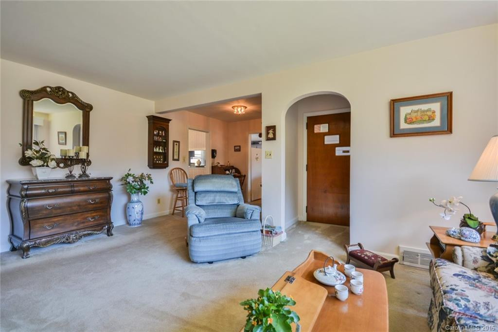 225 School Road - Photo 5
