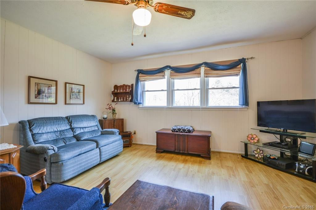 225 School Road - Photo 10