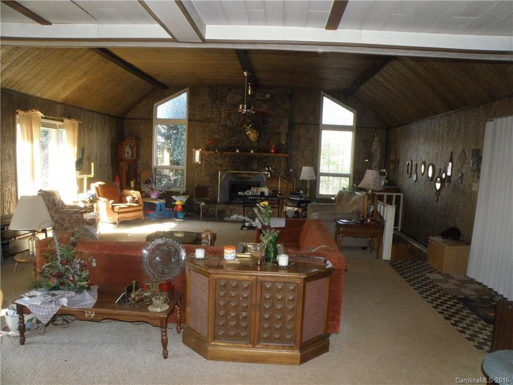 42 Gillespie Drive - Photo 4